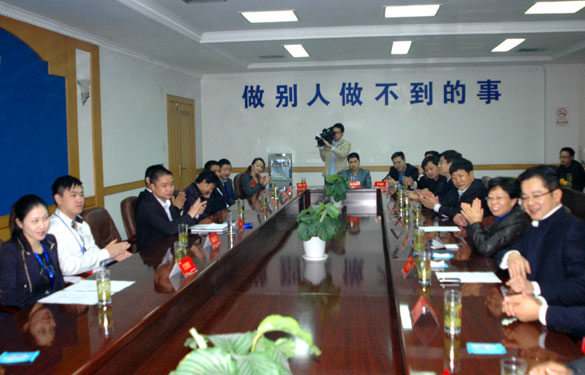 溧陽市青商會(huì)會(huì)員來江蘇上上電纜集團(tuán)參觀、座談